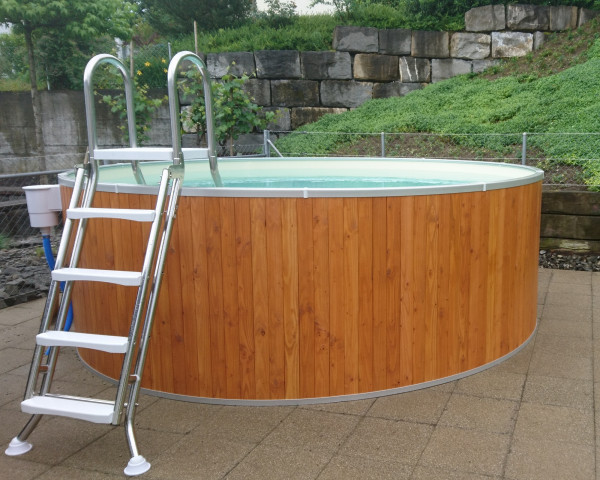 Swimming Pool mit Holzverkleidung rund Typ FUN WOOD aufgestellt mit sandiger Folie - bowi.ch