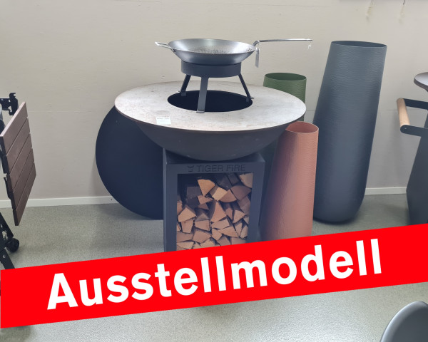 Ausstellmodell Feuerschale Tiger Fire Classic 88 Schwarz mit Holzlager Wok und Deckel - bowi.ch