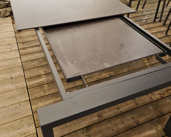 Gartentisch Basso Auszug-Schublade Keramik Eter Anthrazit - bowi.ch