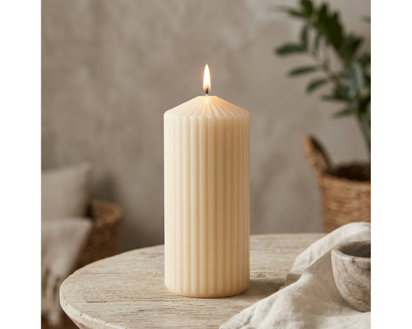 Boltze Stumpenkerze Rillea 15 cm Cremeweiss - bowi.ch