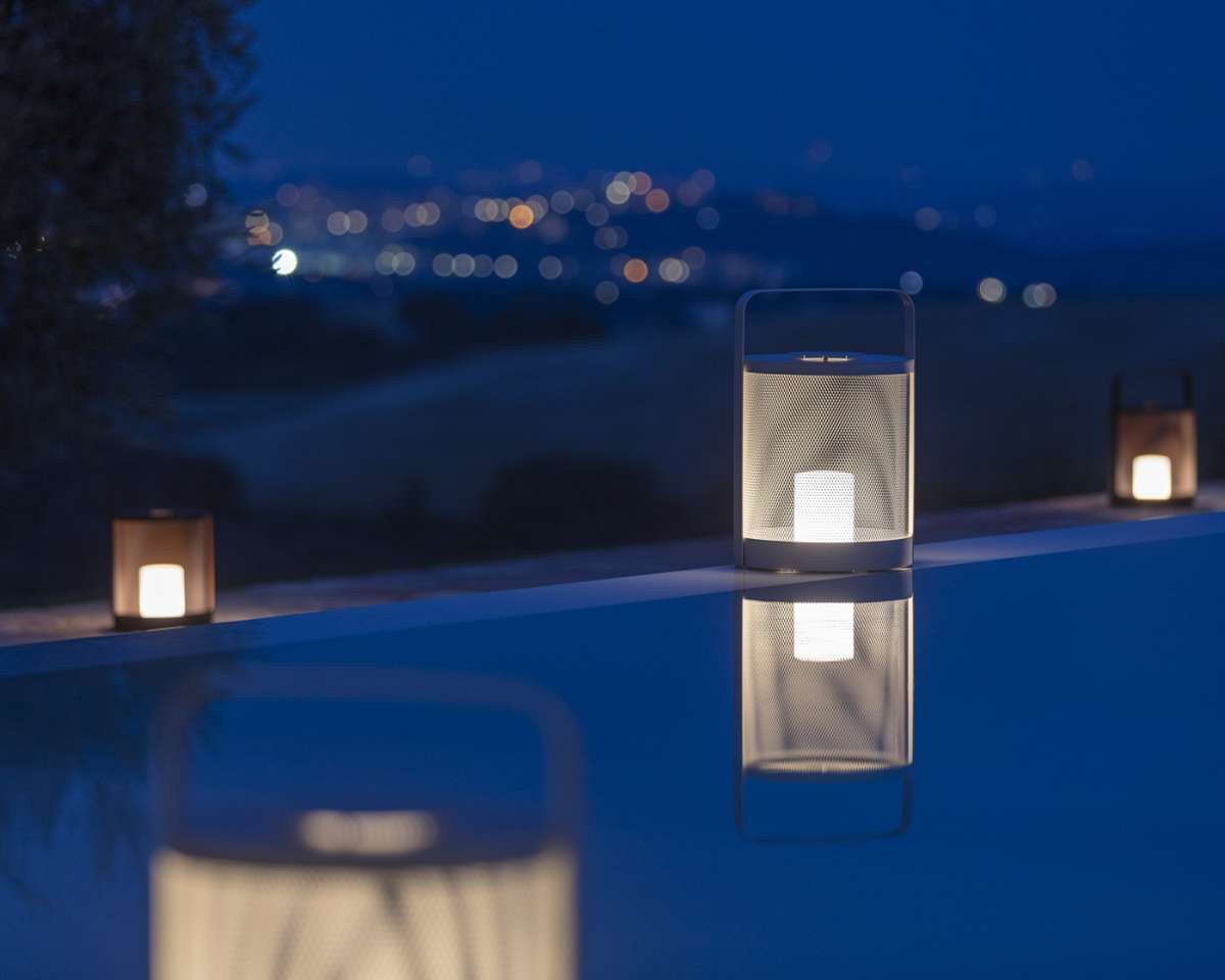 LED Laterne LUCI Online & Ausstellung