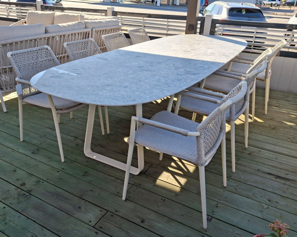 Gartentisch Set Bolzano - Paz 300 cm Dekton Ceppo Kufenfuss Perlweiss - bowi.ch