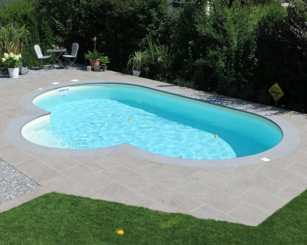Schwimmbecken SWIM oval Folie Farbe sand Erdeinbau mit Römischen Treppen-Einstieg - bowi.ch