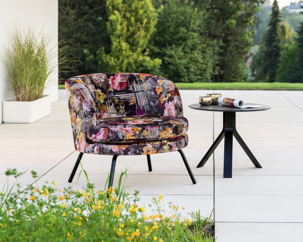 Lounge Sessel Leni Flower Outdoor Möbel auf bold mit Beistelltisch Freddie - bowi.ch